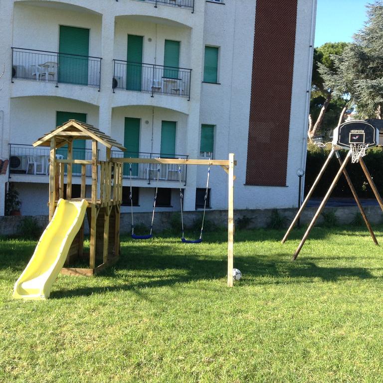 Hotel Riviera Pietra Ligure Buitenkant foto