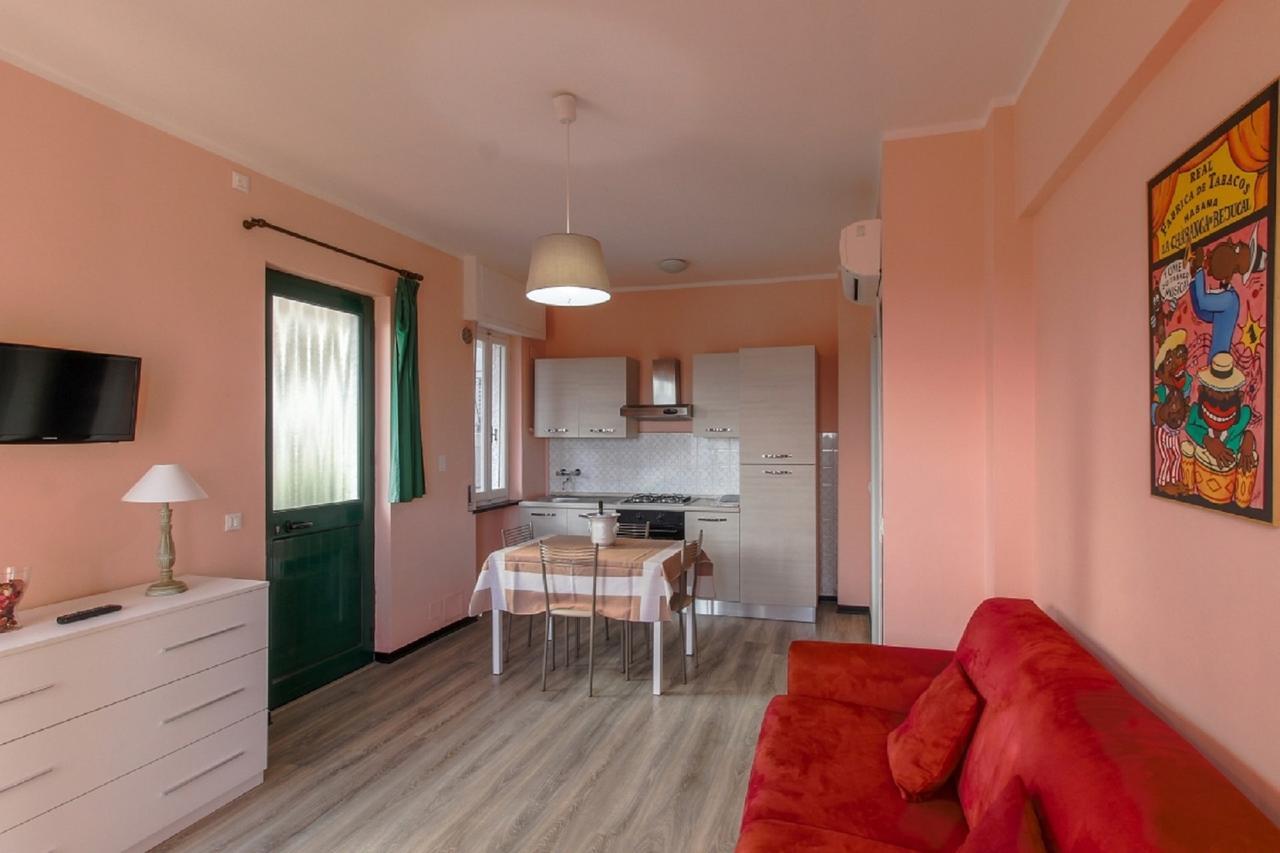 Hotel Riviera Pietra Ligure Buitenkant foto