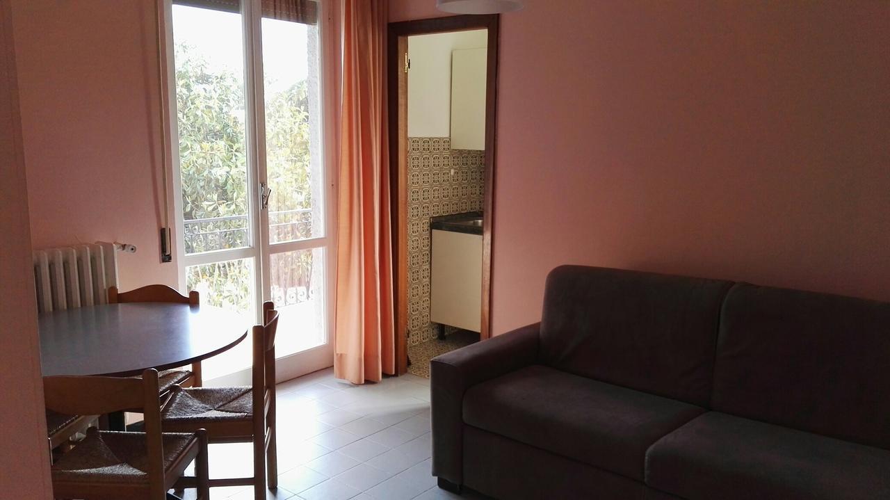 Hotel Riviera Pietra Ligure Buitenkant foto