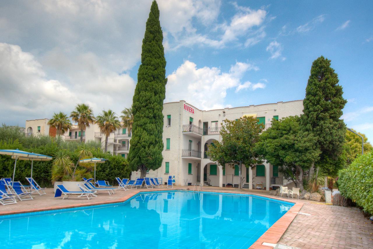 Hotel Riviera Pietra Ligure Buitenkant foto